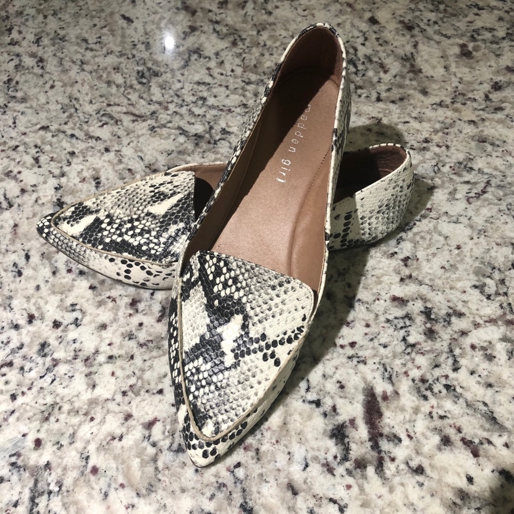 Steve Madden faux snake skin flats